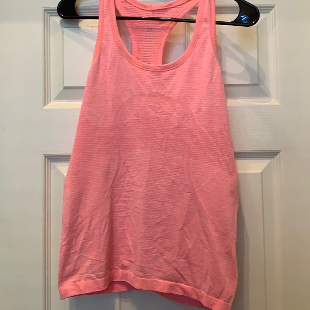 Lululemon tank